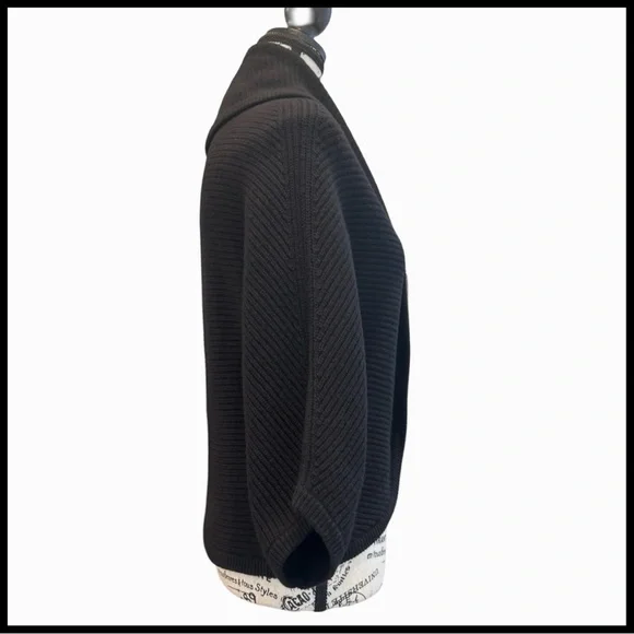 Todd & Duncan Women's Cashmere Kimono Sweater. Black. Small - Picture 6 of 11